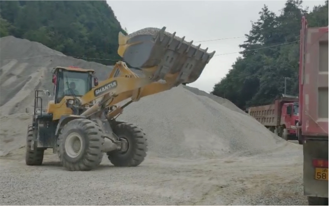 7bdf4122ab884365af8f0ed8eb4418f0