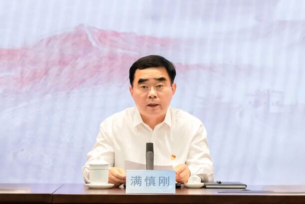 101a4dd0cfa84bb8a41b1f62c33ebedc